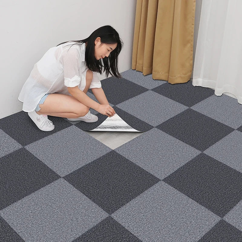 Self-Adhesive Carpet - Cats Scratch Wall